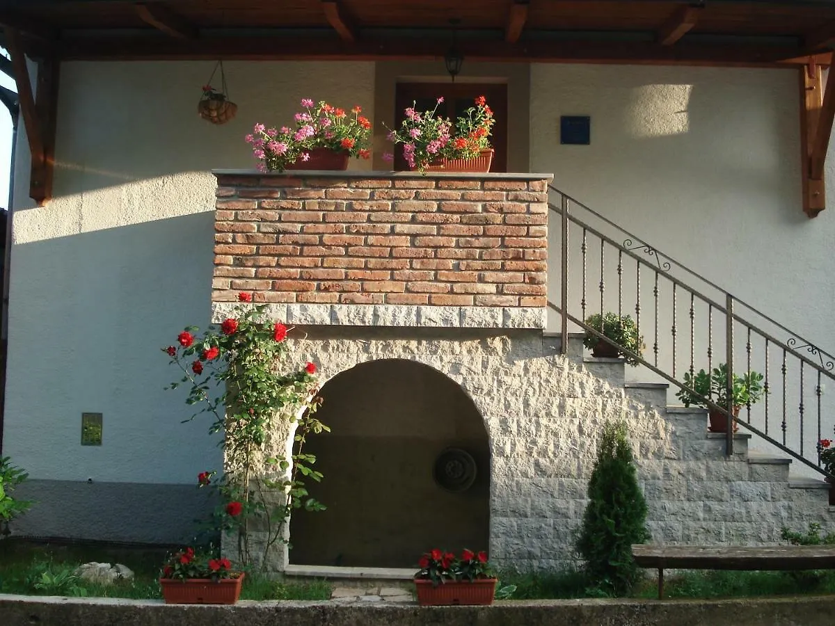 Holiday Home Ivana Pasjak